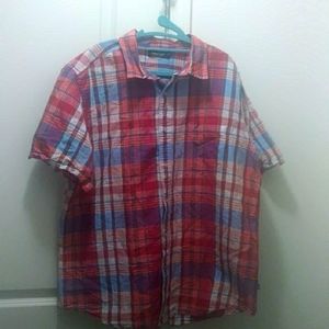Casual button down short sleeve shirt
